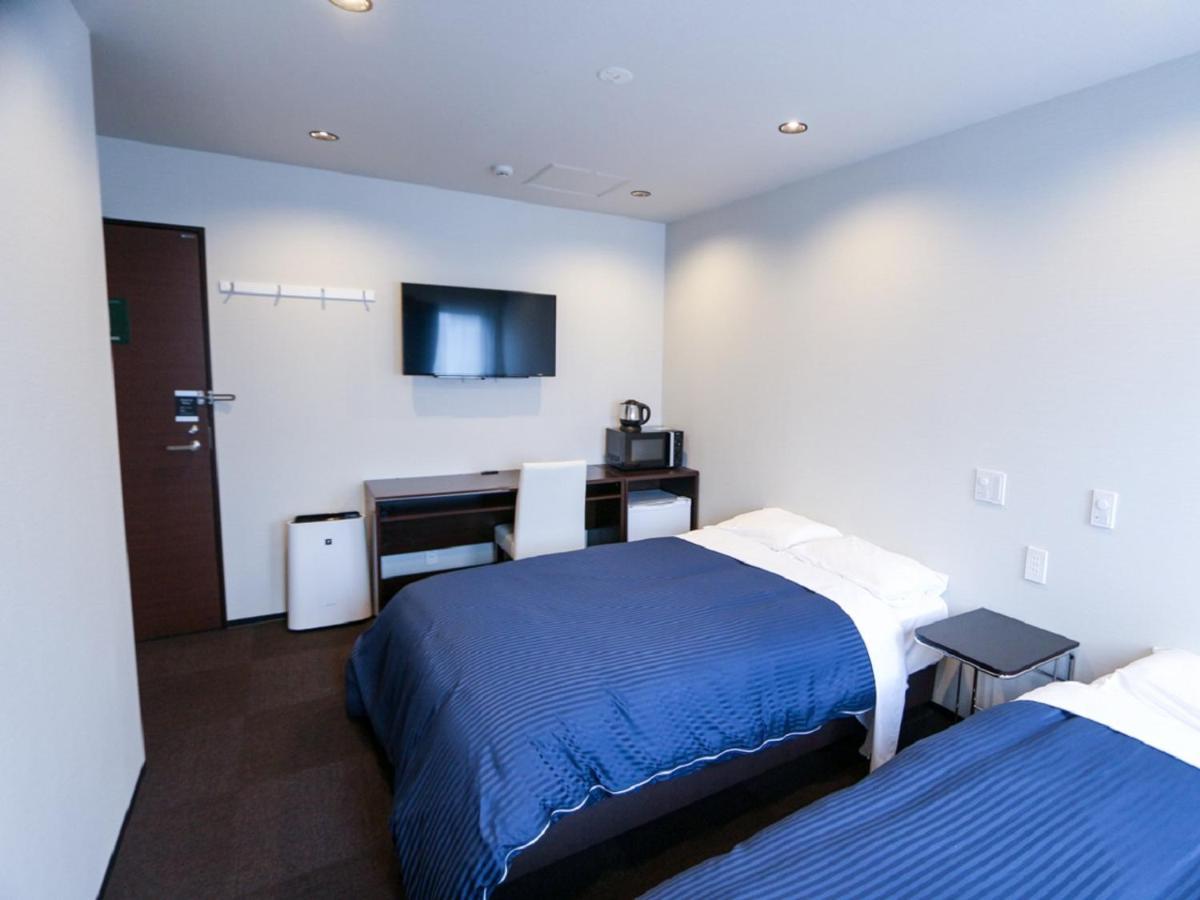 HOTEL LiVEMAX Yokohama Kannai Ekimae Eksteriør billede