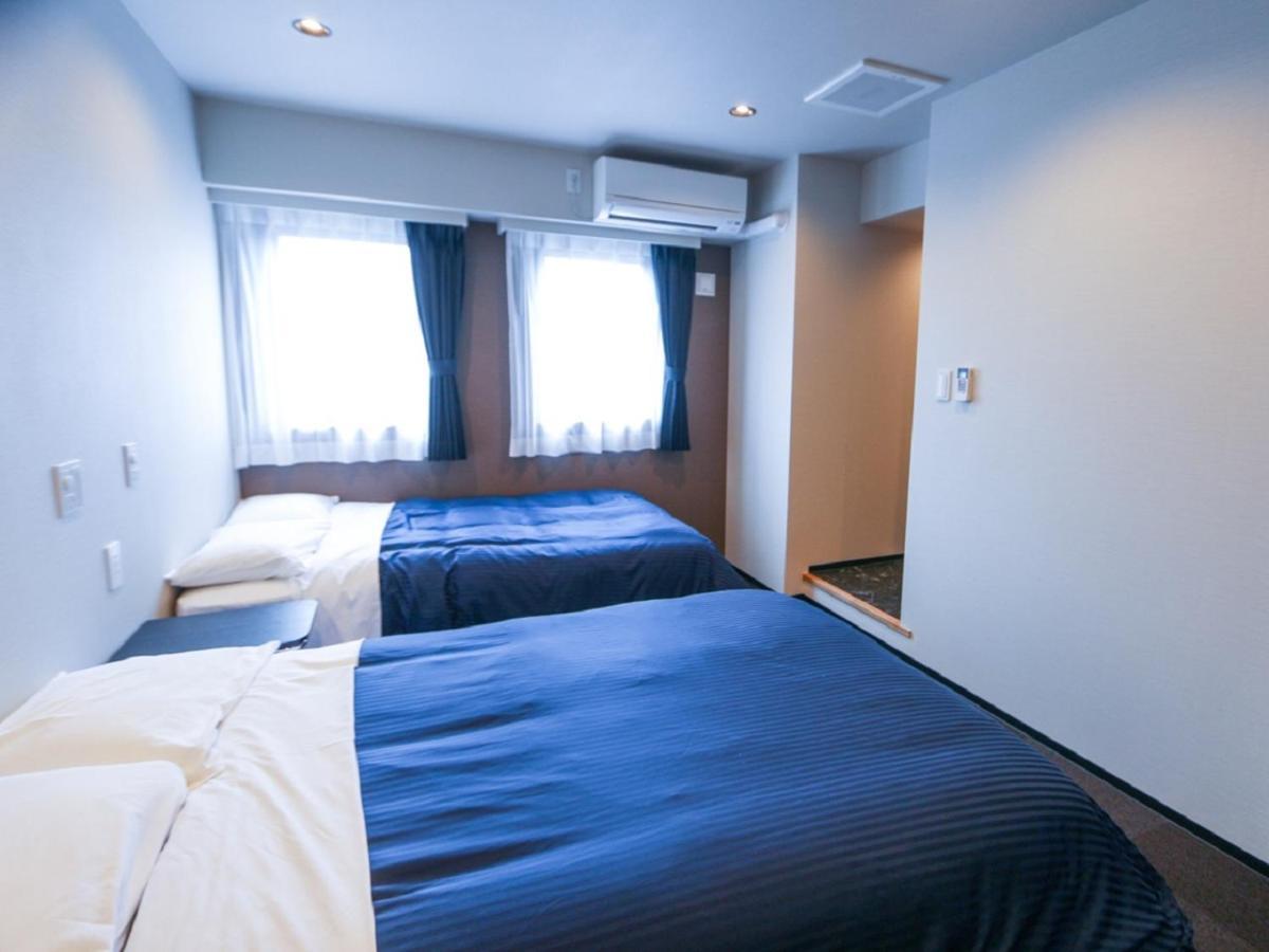 HOTEL LiVEMAX Yokohama Kannai Ekimae Eksteriør billede
