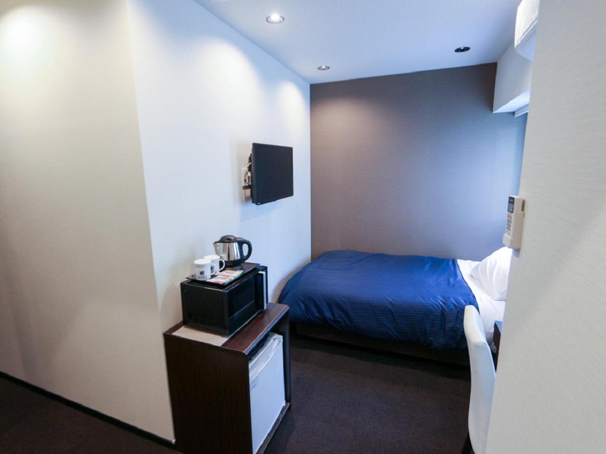 HOTEL LiVEMAX Yokohama Kannai Ekimae Eksteriør billede